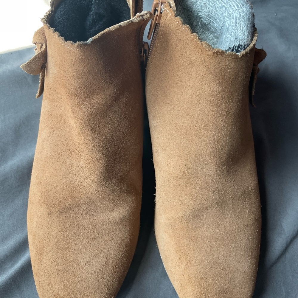 Women's Tan Suede Ankle Boots